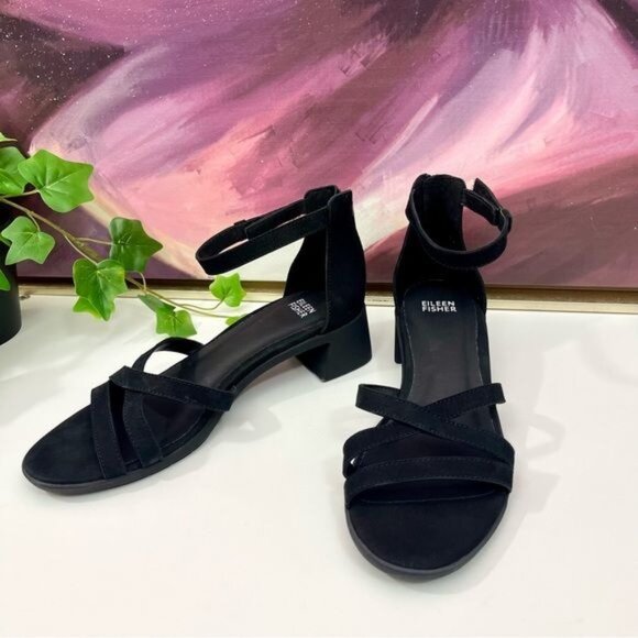 EILEEN FISHER Noni Strappy Leather Zip-Cuff Sandals in Black Size 8 - Picture 9 of 11